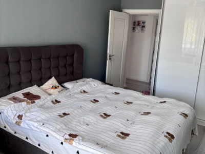 Apartament de vânzare , 4 camere , zona Ostroveni 
