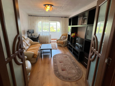 Apartament 3 camere de vanzare zona Nord Valcea