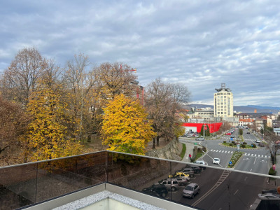 Apartament tip penthouse 2 camere, ultracentral,terasa 25mp-Ramnicu Valcea