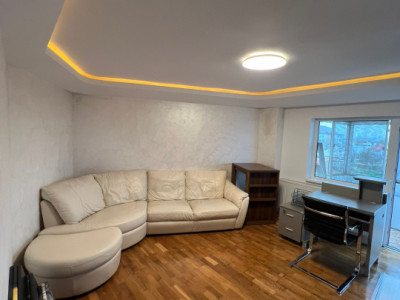 Apartament 4 camere renovat complet, Dragasani ,Valcea – 91mp, etaj 3