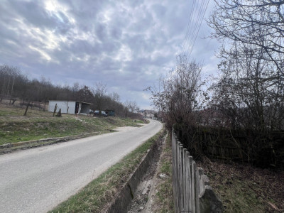 Vanzare teren 2100 mp, Mihaesti – Barsesti, ideal casa sau investitie Valcea