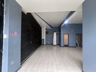 Spatiu comercial de inchiriat Ostroveni Valcea, 50 mp, 2 grupuri sanitare