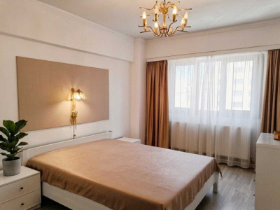 Apartament 3 camere de vânzare, et 4/10 zona Ostroveni Rm Vâlcea 