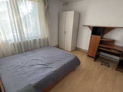 Apartament cu 2 camere de inchiriat zona 1 Mai etaj 2 Rm Valcea