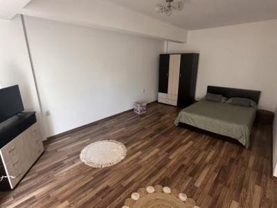 Garsoniera de vanzare etaj parter zona Ostroveni Ramnicu Valcea