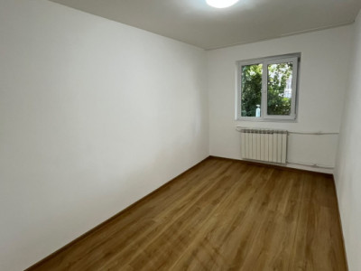 Apartament 3 camere de vanzare Etaj Parter zona Hermes Ramnicu Valcea