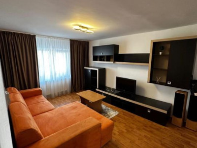 Apartament 3 camere de inchiriat Central Gib Mihaescu Valcea, parter, mobilat 