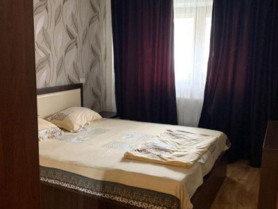 Apartament 2 camere de închiriat Bd. Dem Radulescu Rm. Vâlcea