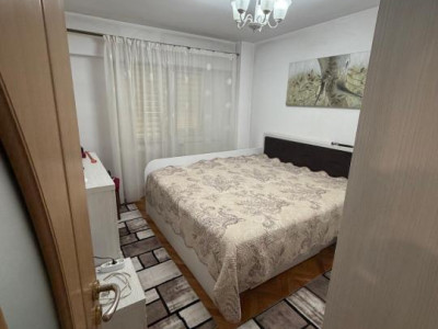 Apartament de vanzare 3 camere Parter Calea Lui Traian 