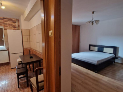 Garsoniera 40 mp de inchiriat Matache Temelie | Lenin Sud | Decomandata 